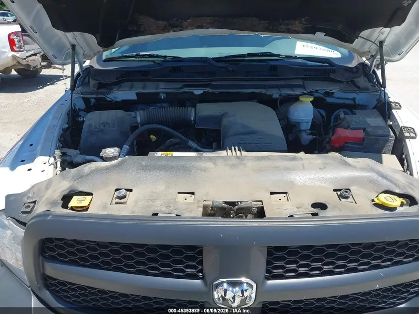 2017 RAM 1500 TRADESMAN  4X4 8' BOX