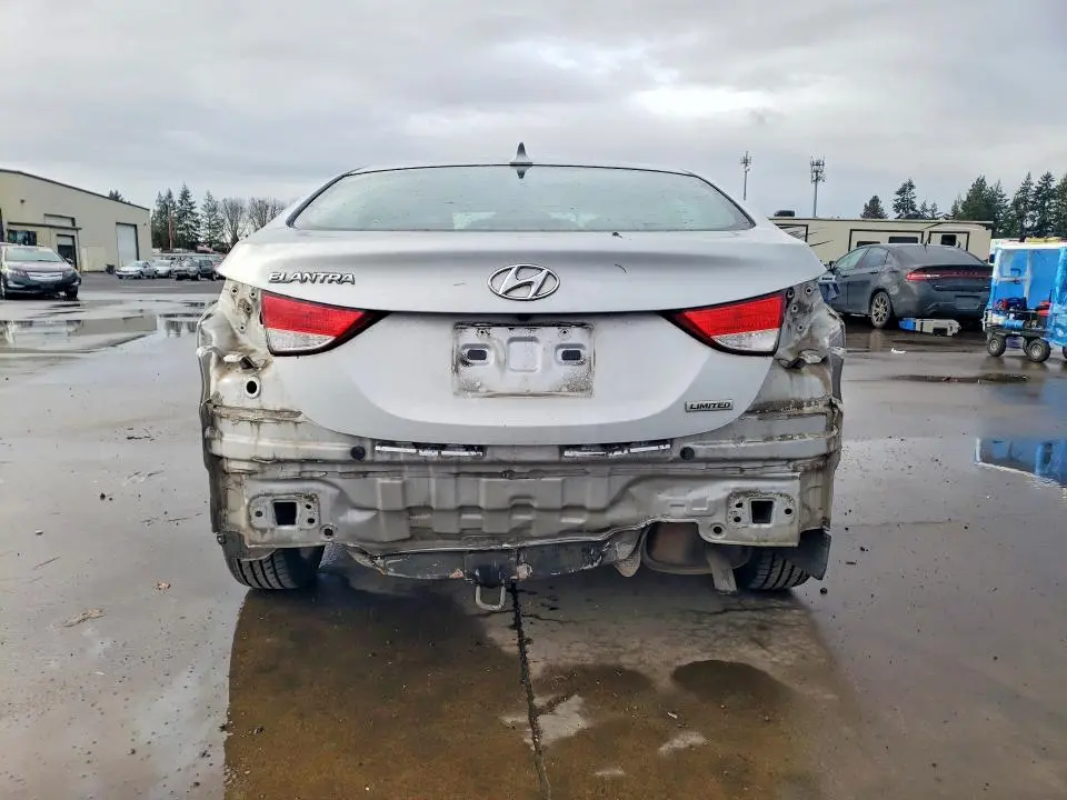 2013 HYUNDAI ELANTRA GLS  