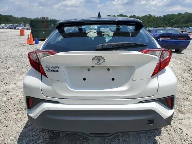 2020 TOYOTA C-HR XLE  