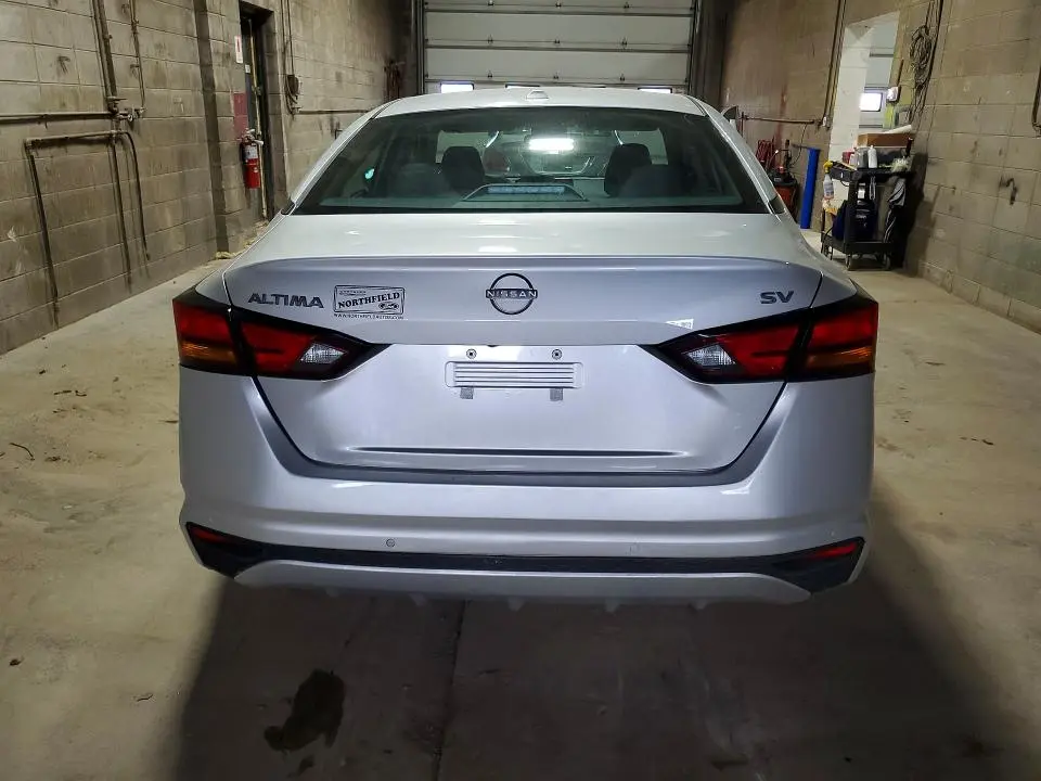 2024 NISSAN ALTIMA SV  