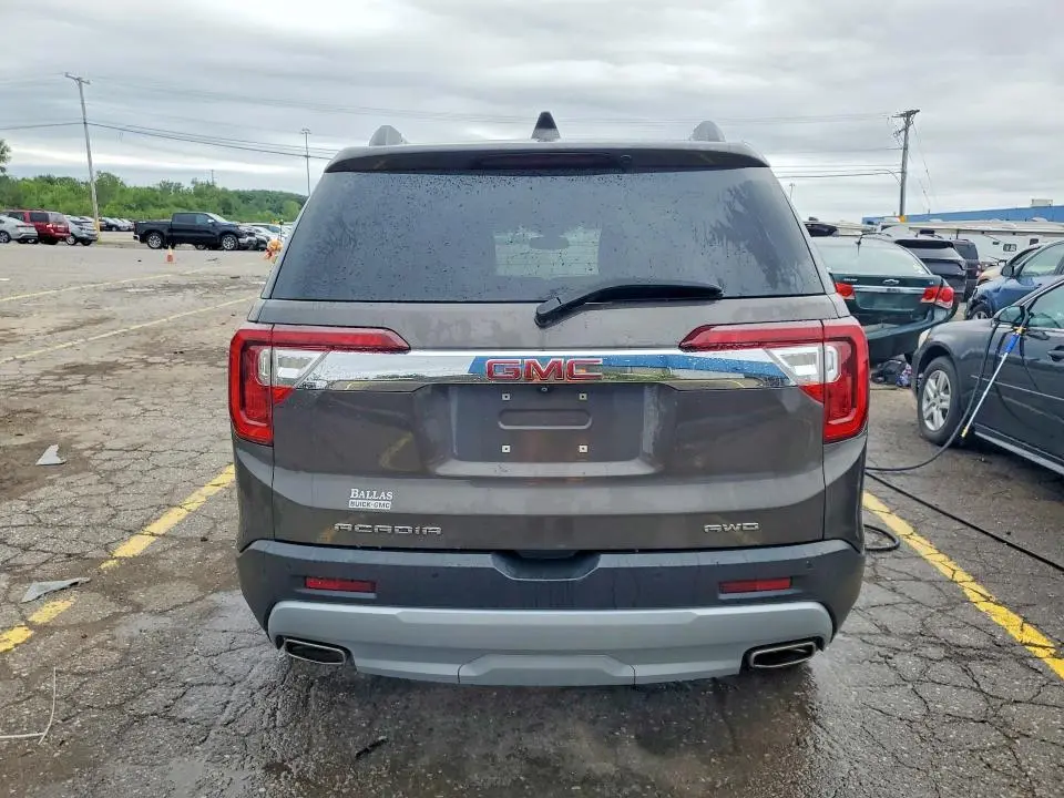 2020 GMC ACADIA SLT  