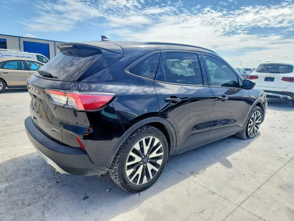 2020 FORD ESCAPE SE SPORT  