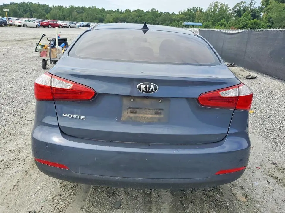 2016 KIA FORTE LX  