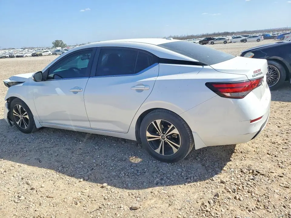 2022 NISSAN SENTRA SV  