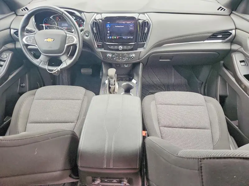 2023 CHEVROLET TRAVERSE LT  