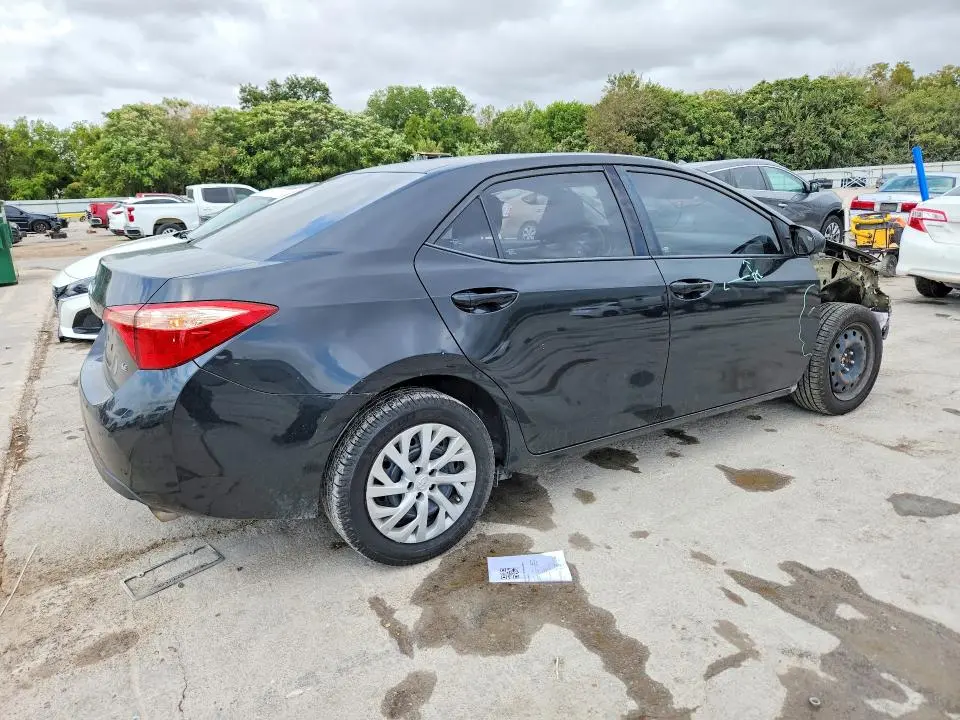 2018 TOYOTA COROLLA LE  