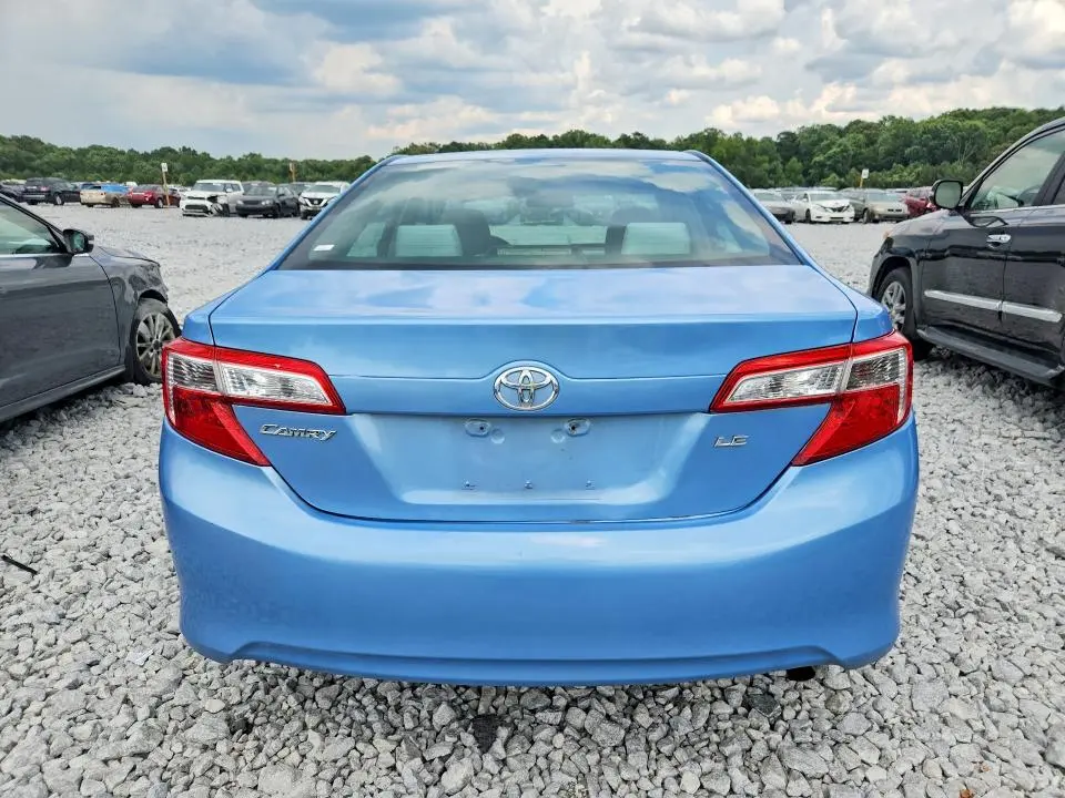 2013 TOYOTA CAMRY LE  