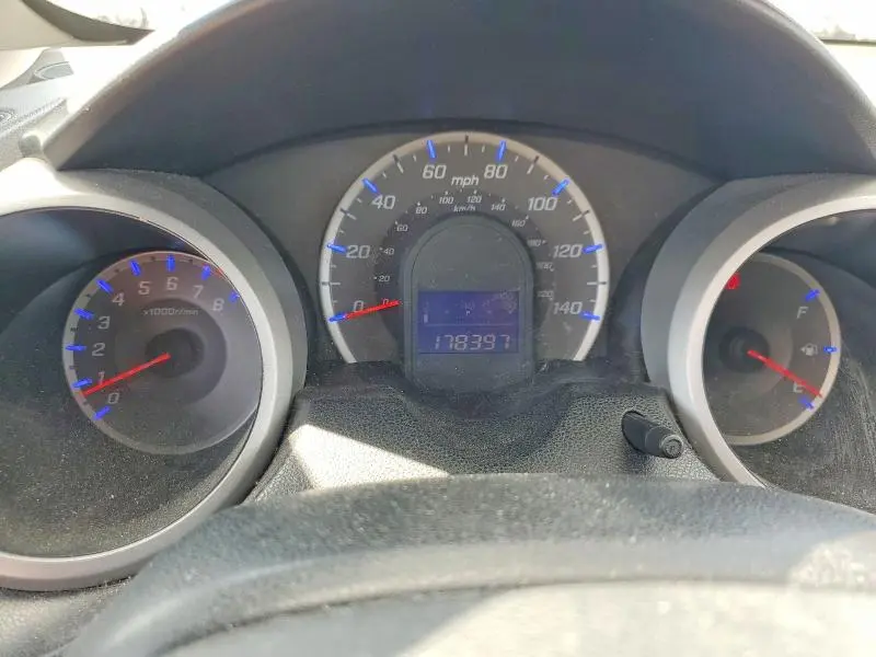 2013 HONDA FIT   