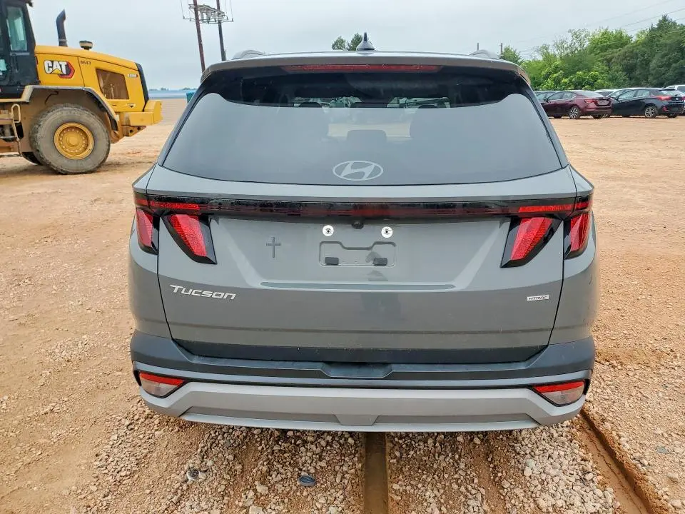 2025 HYUNDAI TUCSON SEL  