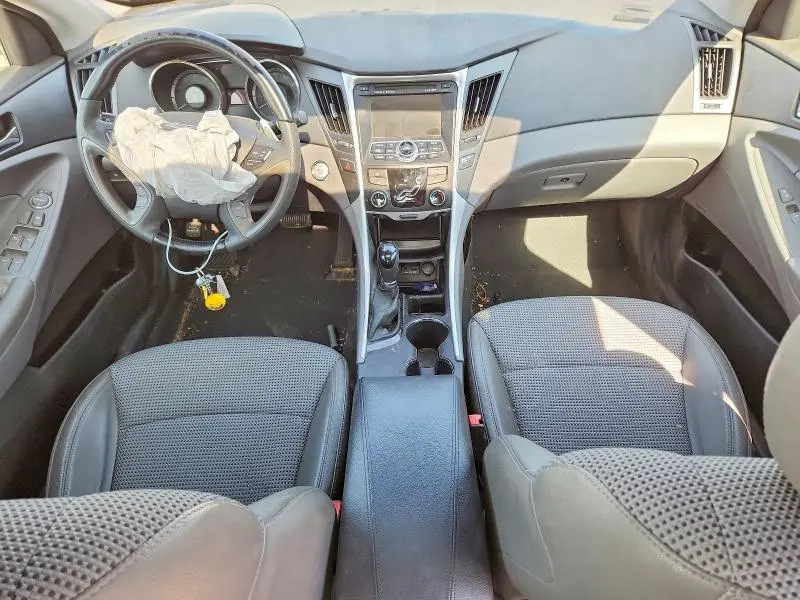 2011 HYUNDAI SONATA SE  