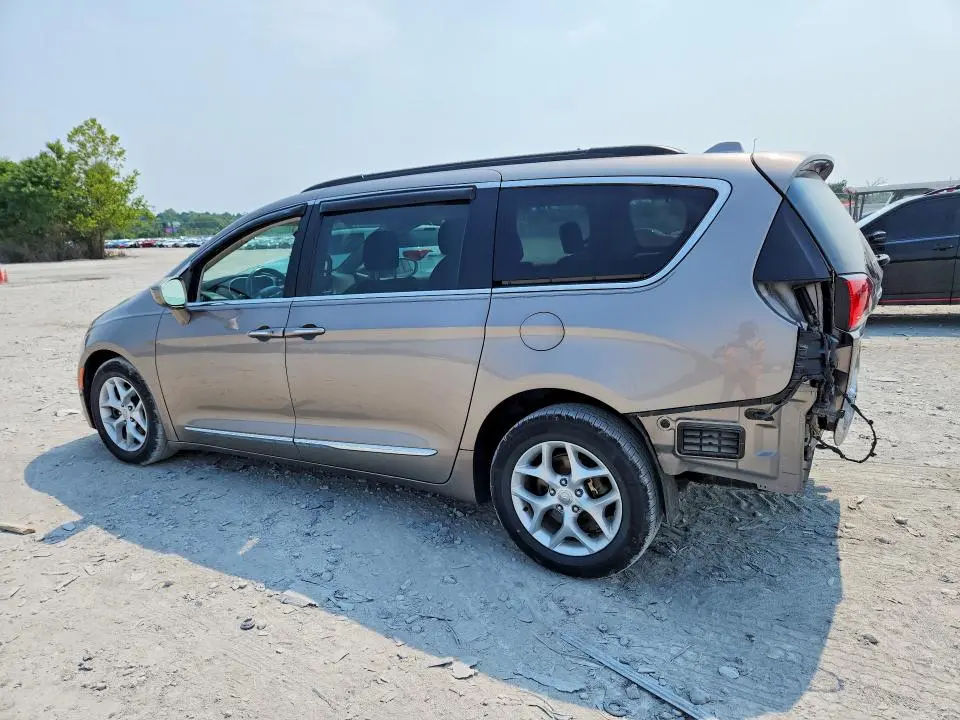 2017 CHRYSLER PACIFICA TOURING L  