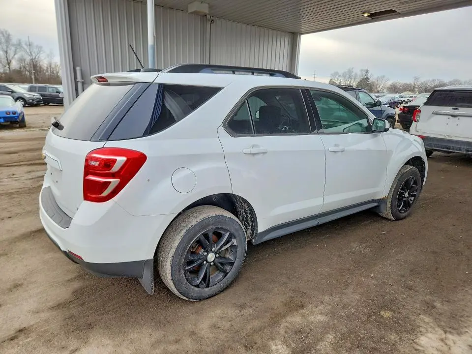 2017 CHEVROLET EQUINOX LT  