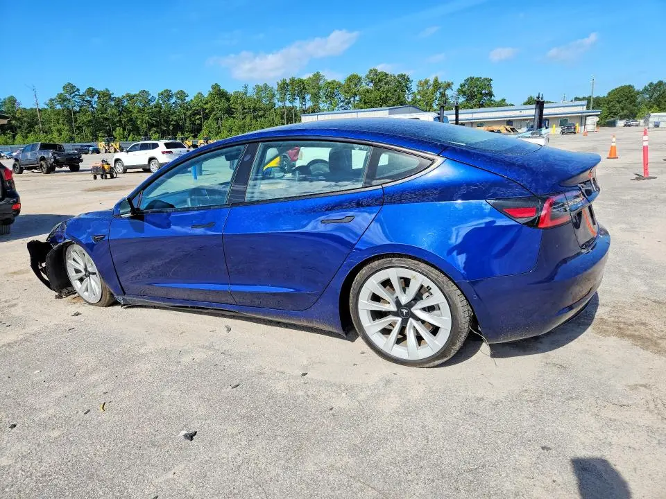 2021 TESLA MODEL 3   
