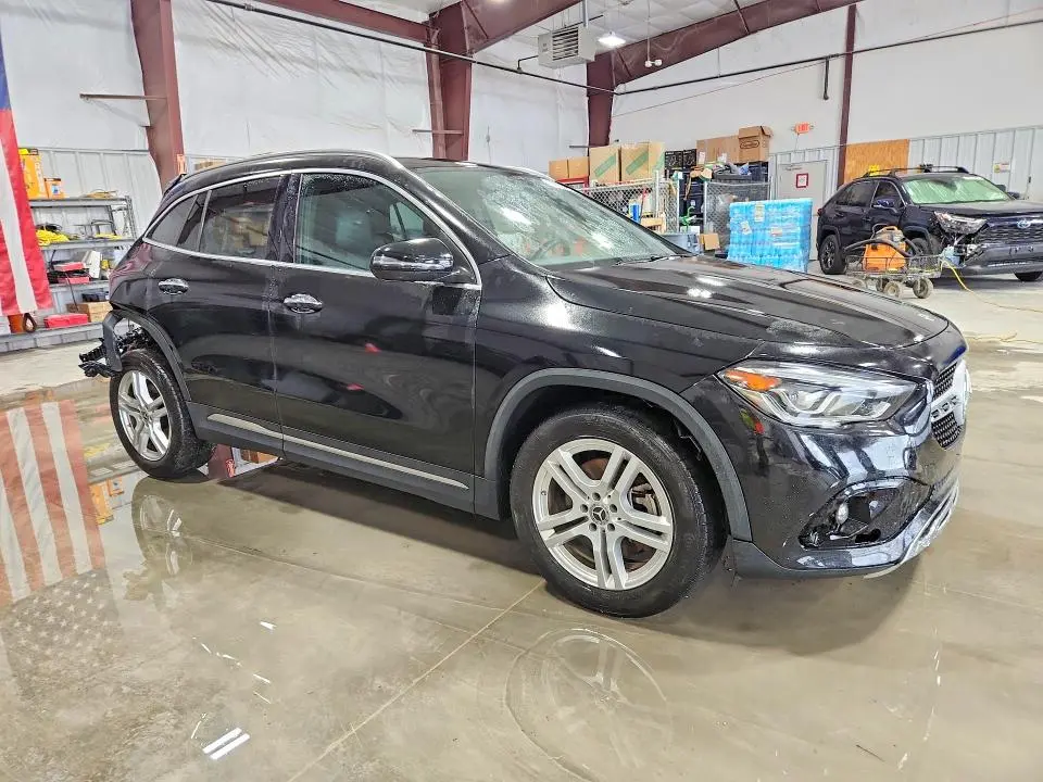 2021 MERCEDES-BENZ GLA 250 4MATIC  