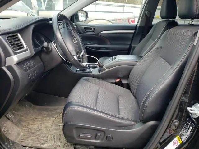 2019 TOYOTA HIGHLANDER LE