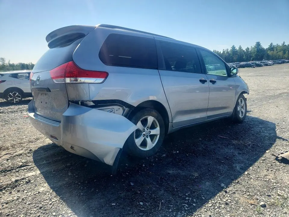 2012 TOYOTA SIENNA BASE 7-PASSENGER  