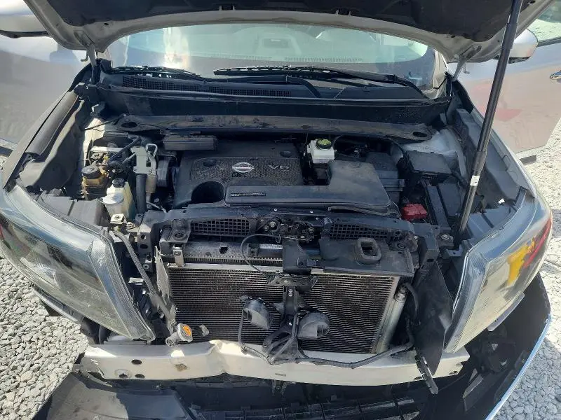 2015 NISSAN PATHFINDER SL  