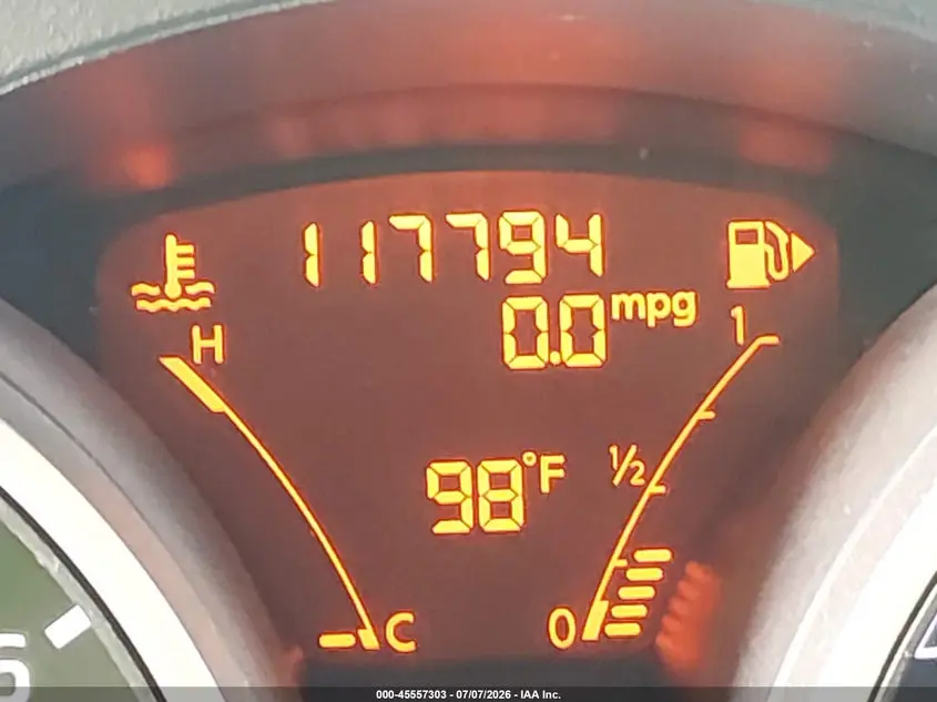 2012 NISSAN JUKE SV