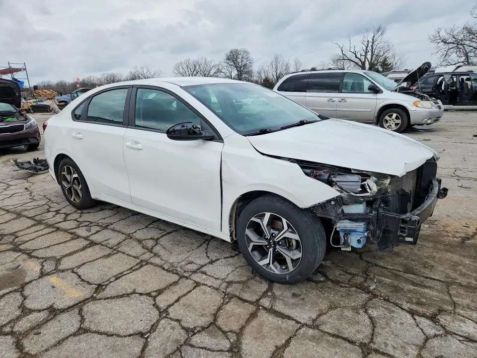 2021 KIA FORTE LXS  