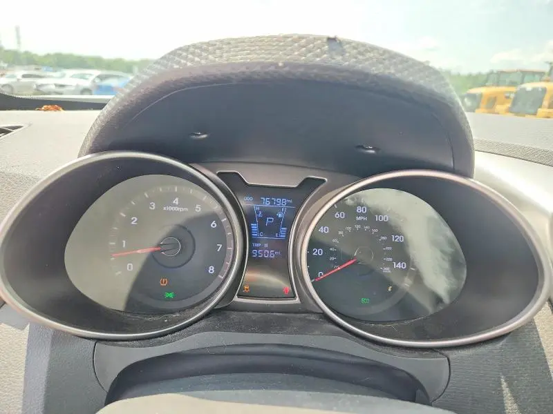 2012 HYUNDAI VELOSTER BASE  