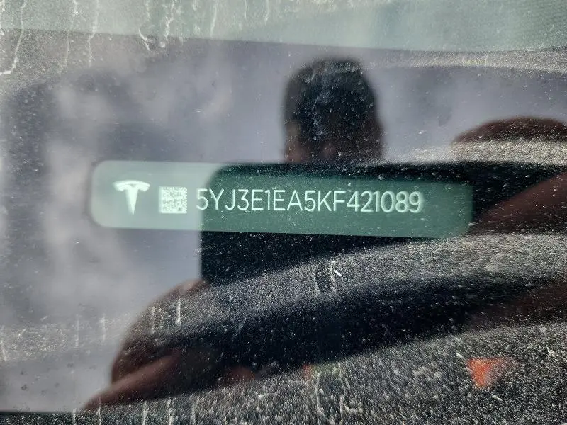 2019 TESLA MODEL 3   