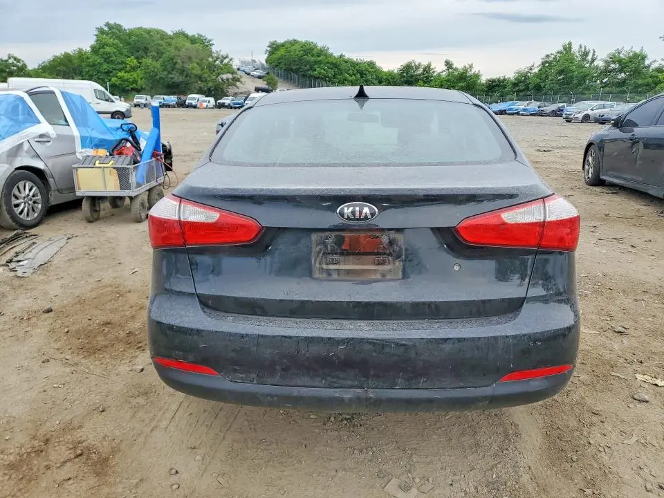 2015 KIA FORTE LX  