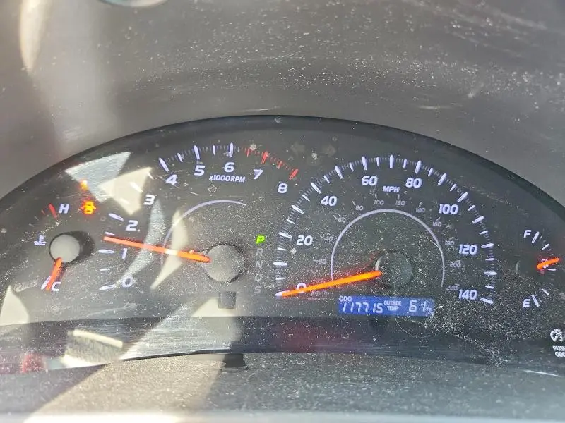 2011 TOYOTA CAMRY LE  