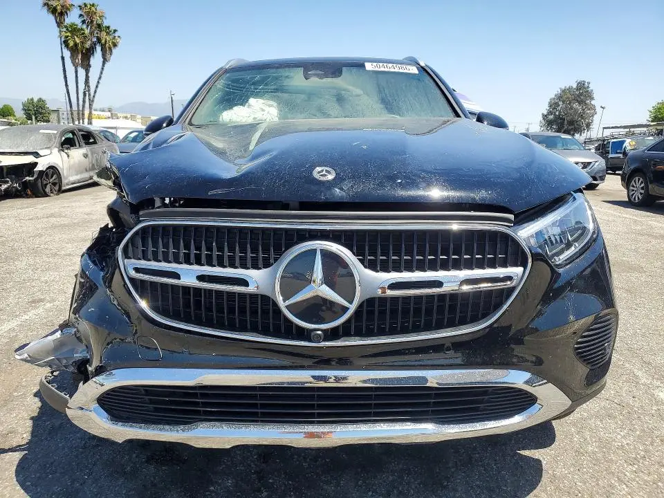 2025 MERCEDES-BENZ GLC 300  