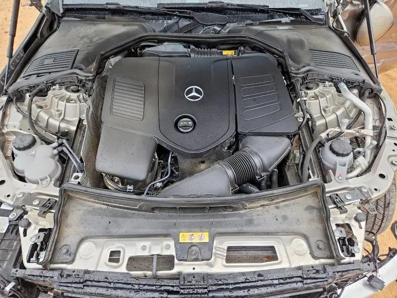 2024 MERCEDES-BENZ C 300  