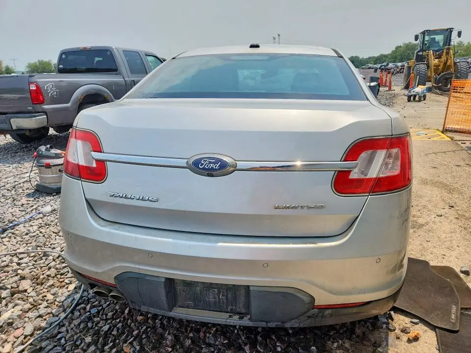 2010 FORD TAURUS LIMITED  