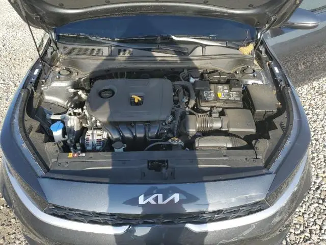 2024 KIA FORTE LX
