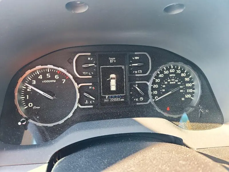 2018 TOYOTA TUNDRA CREWMAX SR5  