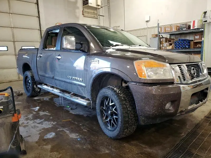 2014 NISSAN TITAN S  