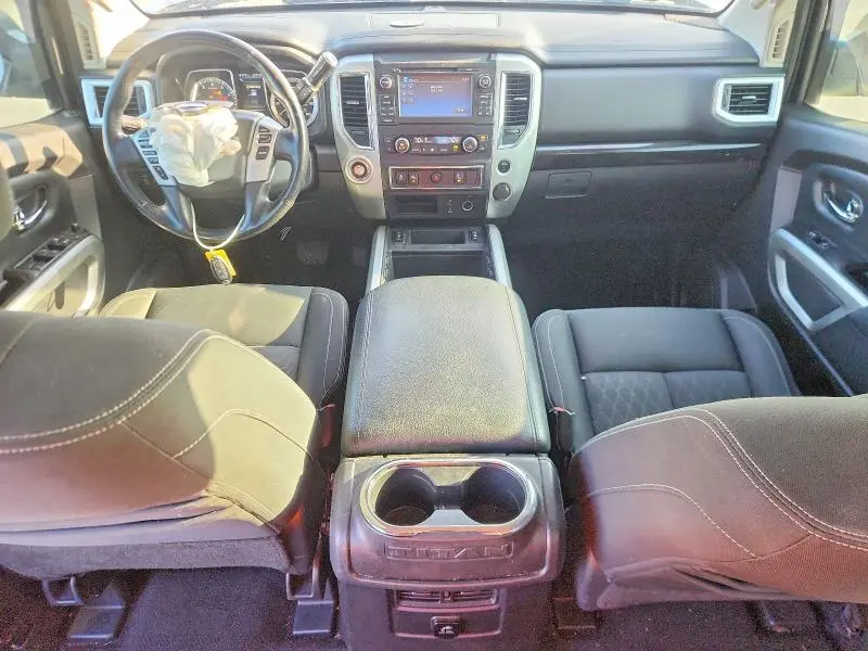2018 NISSAN TITAN SV  