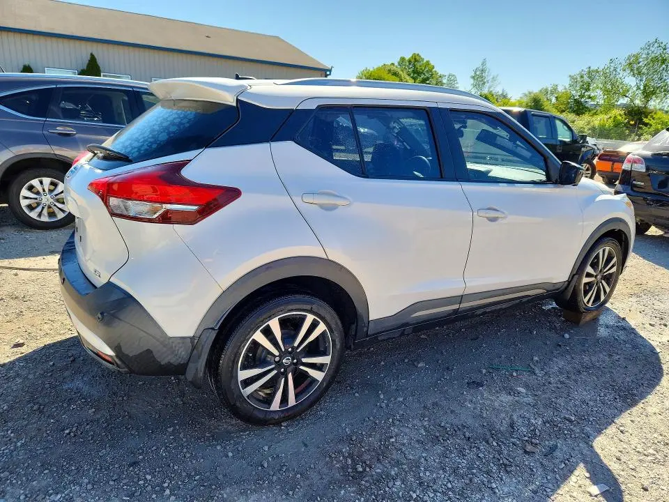 2020 NISSAN KICKS SR  