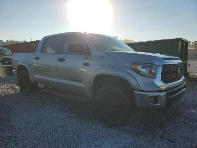 2018 TOYOTA TUNDRA CREWMAX SR5  