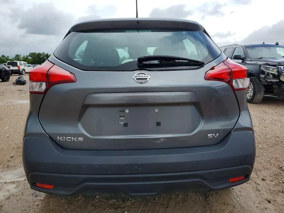 2019 NISSAN KICKS SV  
