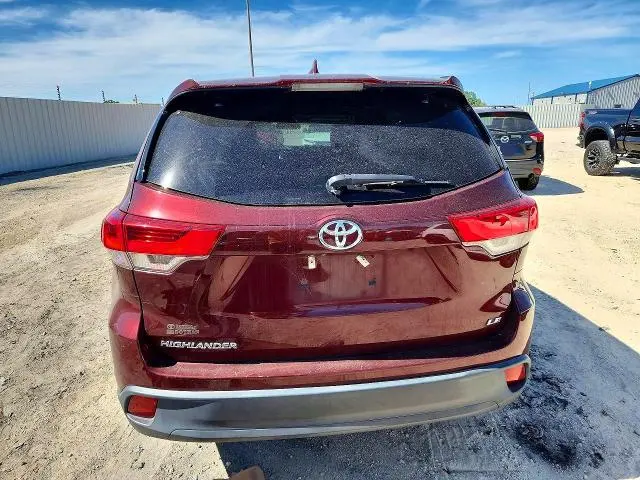 2017 TOYOTA HIGHLANDER LE PLUS  