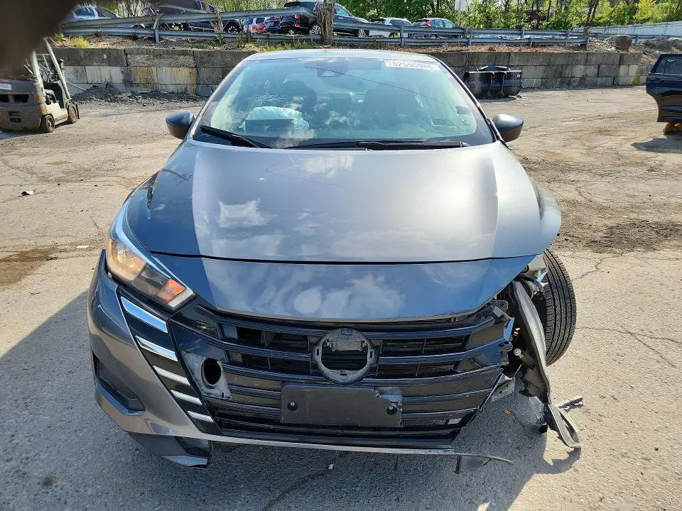 2024 NISSAN VERSA S  