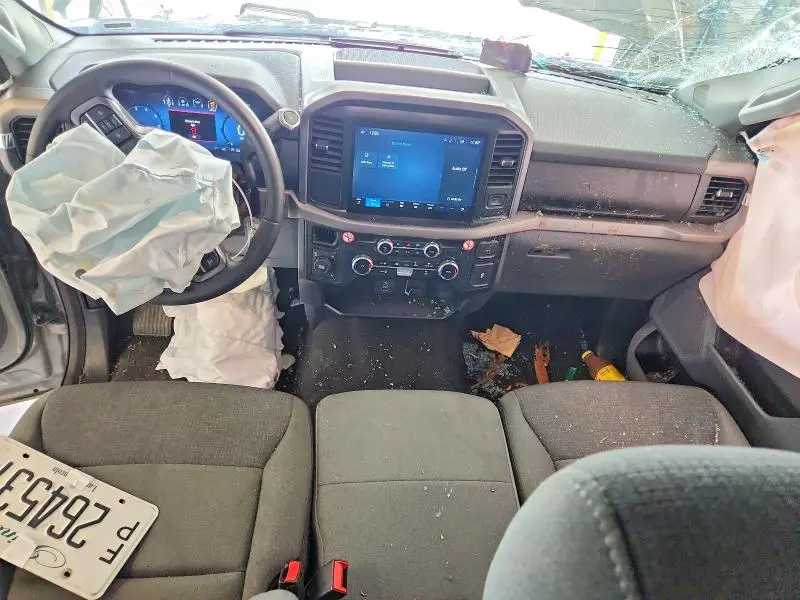 2025 FORD F150 XLT  