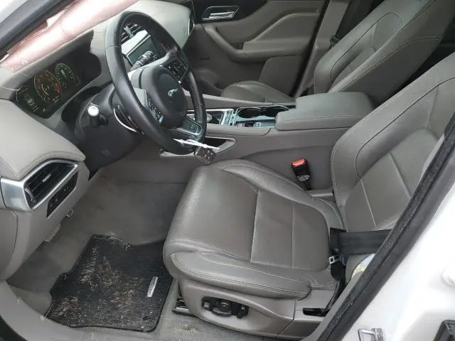 2017 JAGUAR F-PACE R - SPORT  