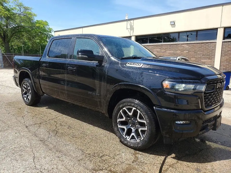 2025 RAM 1500 BIG HORN  