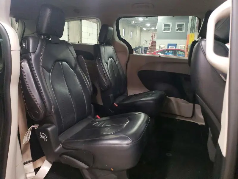 2018 CHRYSLER PACIFICA LX  