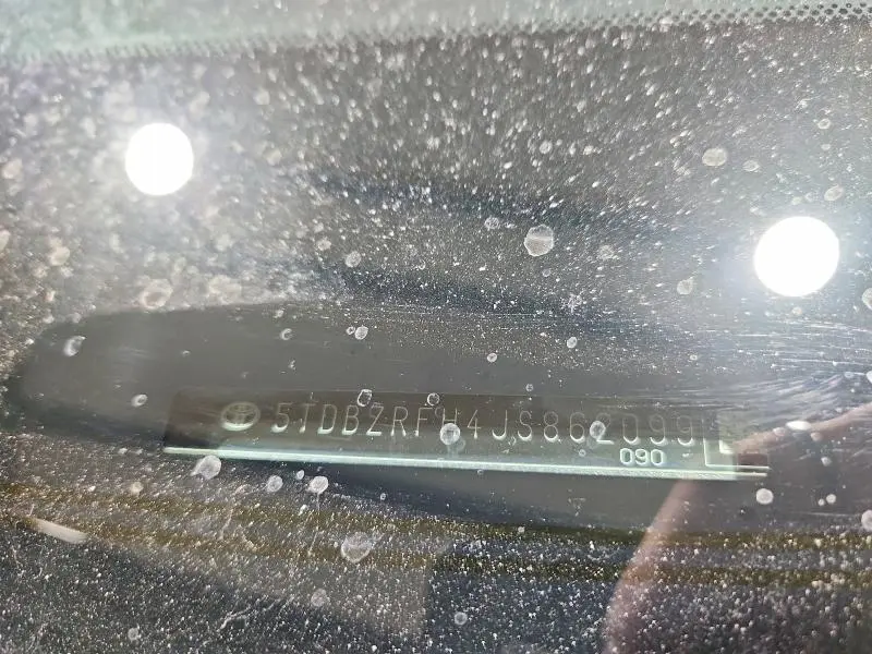 2018 TOYOTA HIGHLANDER LE  