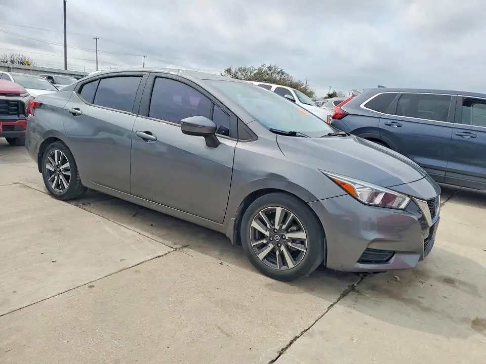 2020 NISSAN VERSA SV  