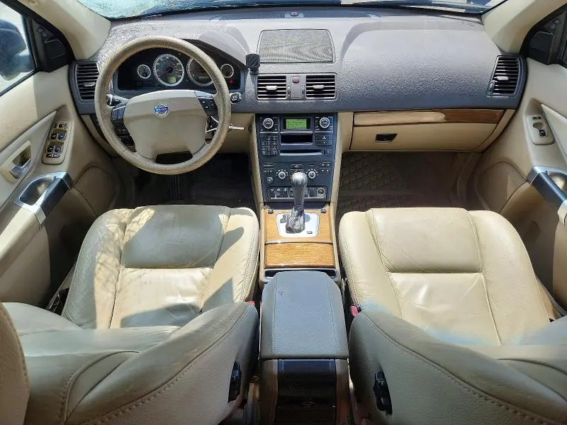 2011 VOLVO XC90 3.2  