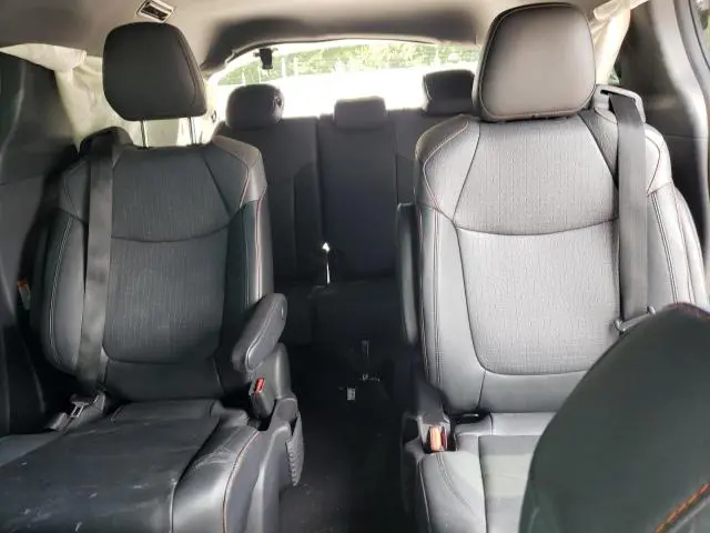 2022 TOYOTA SIENNA XSE  