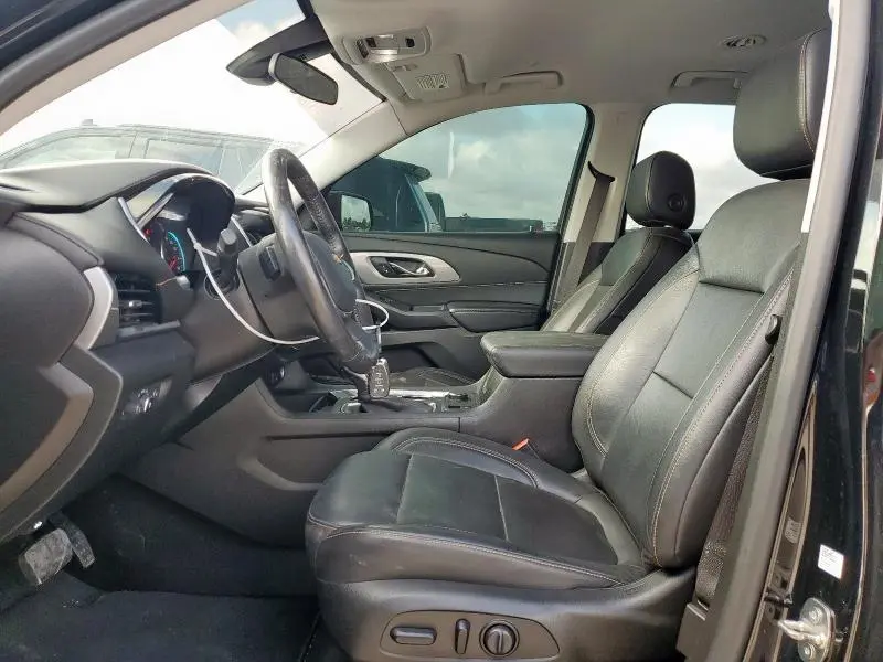 2021 CHEVROLET TRAVERSE LT  