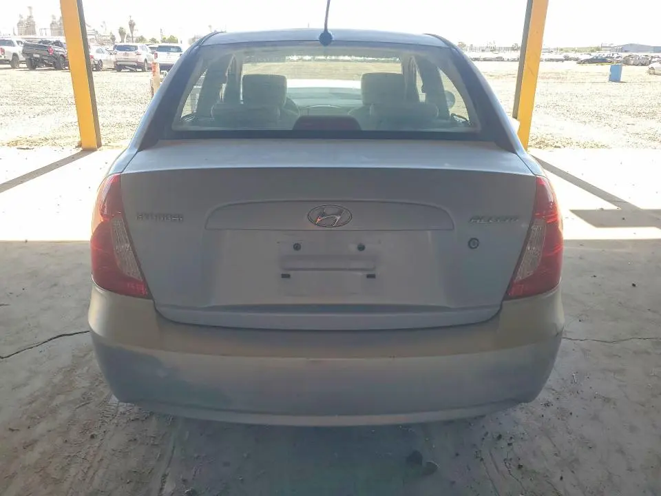 2011 HYUNDAI ACCENT GLS  