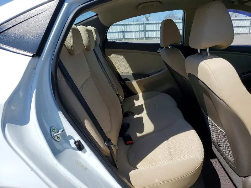 2013 HYUNDAI ACCENT GLS  